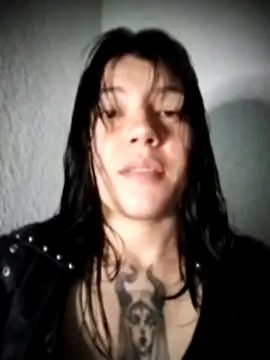 Snapshot of Moon_Thompson chatting on March 31, 2026, 10:43 pm Moon Thompson online show from March 31, 2026, 10:43 pm