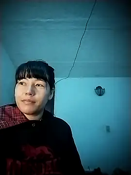 Snapshot of Moon_Thompson chatting on May 12, 2026, 2:52 am Moon Thompson online show from May 12, 2026, 2:52 am