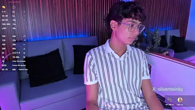 Snapshot of Oliver20__ chatting on April 5, 2026, 6:10 am Oliver20 online show from April 5, 2026, 6:10 am