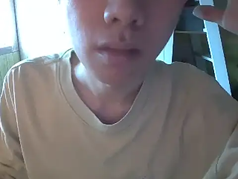 SlavedogPose online show from March 19, 2026, 2:37 am