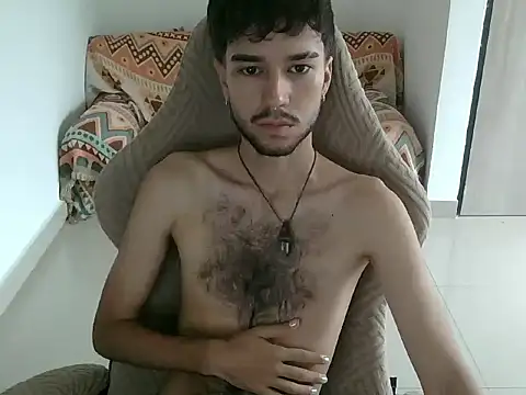 Adrien polo online show from April 13, 2026, 2:11 pm