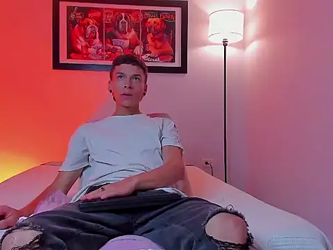 Noahh Saky online show from March 24, 2026, 3:33 am