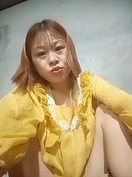 Aurora Luna online show from March 23, 2026, 4:38 am