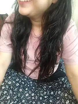 neelam rawat online show from May 4, 2026, 7:15 am