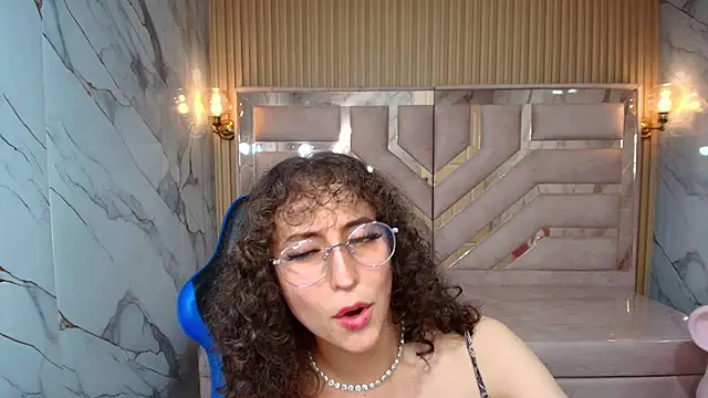 isa r  online show from April 19, 2026, 6:10 pm