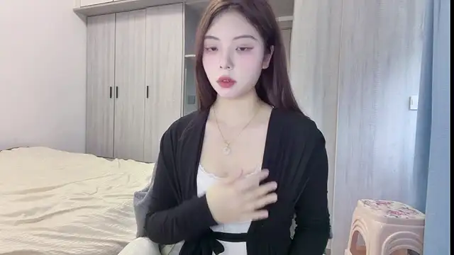 Roo Se online show from March 24, 2026, 2:49 am