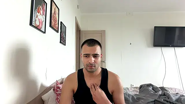 Snapshot of Daniel_ice chatting on July 11, 2026, 1:03 pm Daniel ice online show from July 11, 2026, 1:03 pm