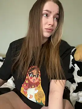 Snapshot of milana_millka chatting on March 24, 2026, 10:20 am milana millka online show from March 24, 2026, 10:20 am