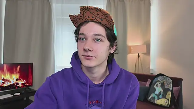 Snapshot of KevinStrike chatting on March 24, 2026, 12:32 pm KevinStrike online show from March 24, 2026, 12:32 pm