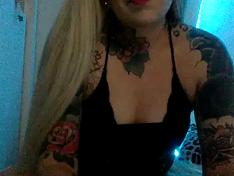 Cherrybabyxxx online show from April 17, 2026, 11:02 am