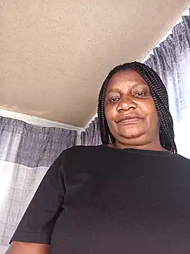 Snapshot of BabeThandi chatting on May 10, 2026, 12:32 pm BabeThandi online show from May 10, 2026, 12:32 pm