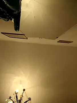 Snapshot of FINCHELABARCAVA chatting on April 11, 2026, 12:04 am FINCHELABARCAVA online show from April 11, 2026, 12:04 am