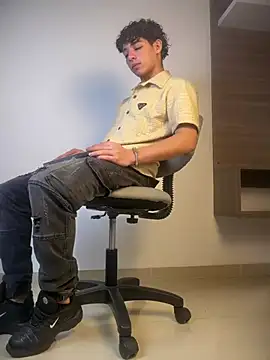 Connor Turner online show from March 20, 2026, 1:27 pm