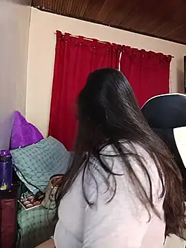 Snapshot of ROUSSE_SINCLAIR chatting on July 8, 2026, 10:03 pm ROUSSE SINCLAIR online show from July 8, 2026, 10:03 pm