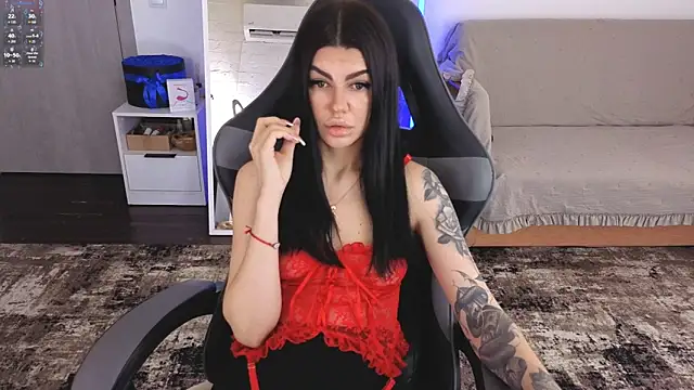 AnacondaOnn online show from May 3, 2026, 6:41 am