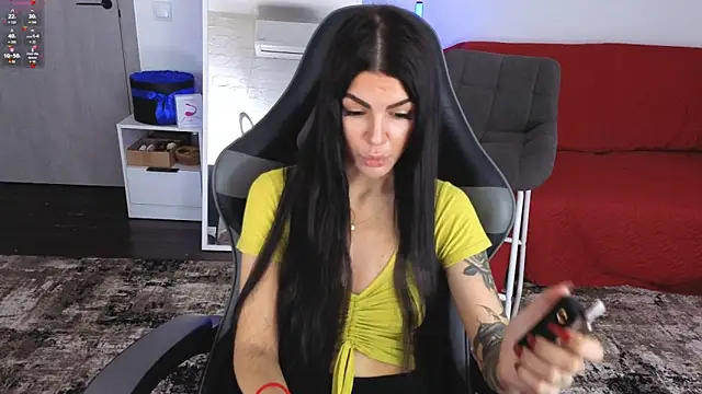 Snapshot of AnacondaOnn chatting on June 19, 2026, 7:34 am AnacondaOnn online show from June 19, 2026, 7:34 am