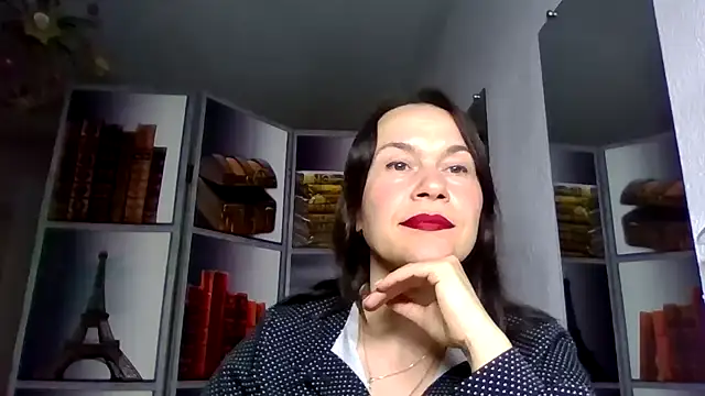 Snapshot of Selena_Moo chatting on March 22, 2026, 11:13 am Selena Moo online show from March 22, 2026, 11:13 am