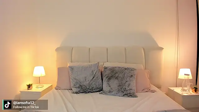 miss sofyy online show from June 27, 2026, 1:10 am