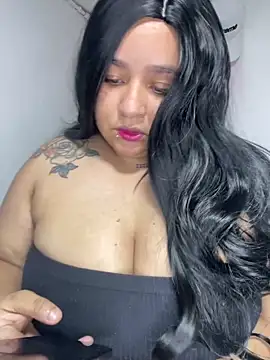 Luciona-Xxx online show from March 23, 2026, 2:59 am