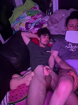 babesanddaddy online show from April 2, 2026, 5:05 am