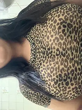 Snapshot of Donna_o_ chatting on April 12, 2026, 2:38 am Donna o online show from April 12, 2026, 2:38 am