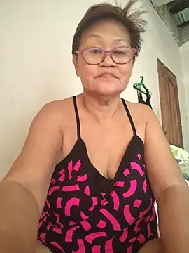 Sunflower1956 online show from July 7, 2026, 6:47 am