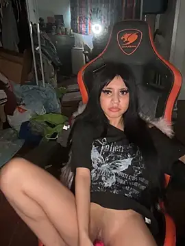 Snapshot of makeDollywet chatting on April 9, 2026, 2:11 pm makeDollywet online show from April 9, 2026, 2:11 pm