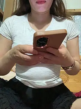 Zinii99 online show from March 24, 2026, 1:38 pm