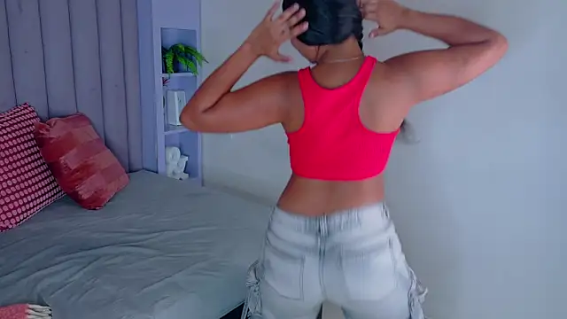 Snapshot of AhslyEvans__ chatting on July 24, 2026, 7:45 pm AhslyEvans online show from July 24, 2026, 7:45 pm