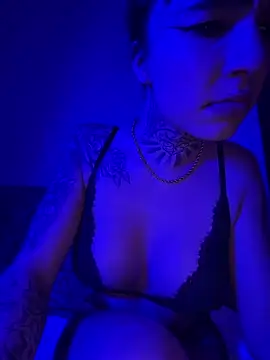 Snapshot of Blancababy chatting on May 3, 2026, 11:44 pm Blancababy online show from May 3, 2026, 11:44 pm