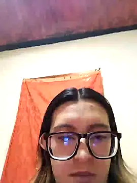 Snapshot of Greta_silber26 chatting on April 4, 2026, 7:00 pm Greta silber26 online show from April 4, 2026, 7:00 pm