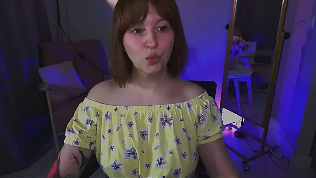 Snapshot of arizzzona_baby chatting on April 4, 2026, 1:52 pm arizzzona baby online show from April 4, 2026, 1:52 pm