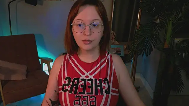 Snapshot of arizzzona_baby chatting on April 8, 2026, 1:55 pm arizzzona baby online show from April 8, 2026, 1:55 pm
