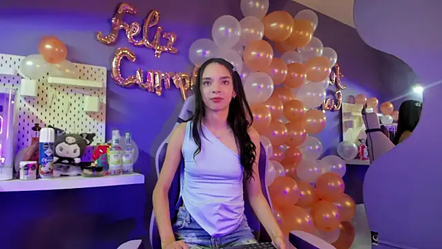 Zoe 444 online show from April 11, 2026, 4:50 am