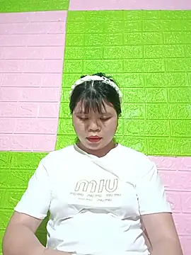 Dumi 009 online show from May 17, 2026, 3:52 pm