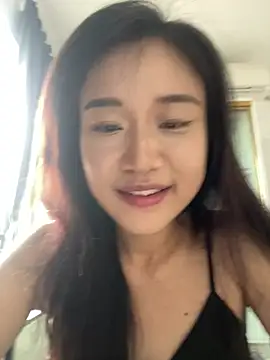 Snapshot of A-Kristen chatting on April 10, 2026, 1:00 am A-Kristen online show from April 10, 2026, 1:00 am