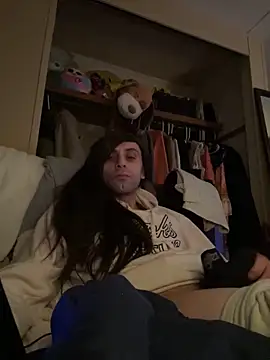 AlexAndriaStrips online show from April 3, 2026, 10:57 am