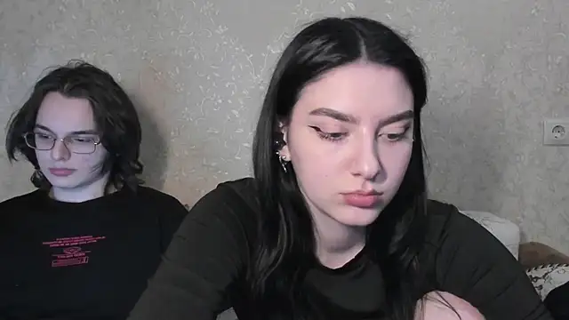 muuur love231 online show from April 7, 2026, 3:34 pm