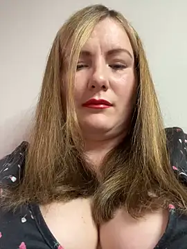 Snapshot of Susan_Wright chatting on June 17, 2026, 11:56 am Susan Wright online show from June 17, 2026, 11:56 am