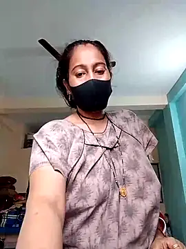 Snapshot of Sexi_roovi chatting on July 1, 2026, 2:13 am Sexi roovi online show from July 1, 2026, 2:13 am