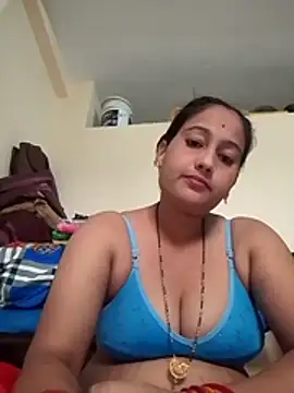 Snapshot of Sexi_roovi chatting on July 18, 2026, 8:40 am Sexi roovi online show from July 18, 2026, 8:40 am