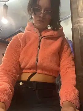 samantha dulce online show from April 5, 2026, 9:45 pm