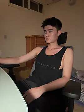 CalvinHY online show from June 19, 2026, 6:56 pm