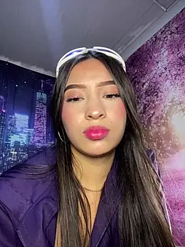 Itze Mua online show from March 29, 2026, 4:01 am
