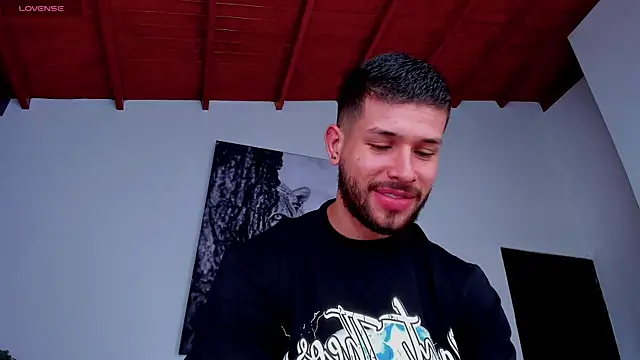 Snapshot of Santos_ramirez1 chatting on March 30, 2026, 1:45 pm Santos ramirez1 online show from March 30, 2026, 1:45 pm