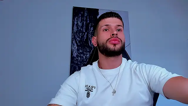 Snapshot of Santos_ramirez1 chatting on July 2, 2026, 3:18 pm Santos ramirez1 online show from July 2, 2026, 3:18 pm