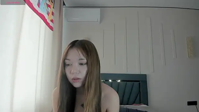 Snapshot of kok0mi chatting on May 2, 2026, 3:33 am kok0mi online show from May 2, 2026, 3:33 am
