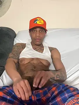 PHAT FTM KLIT87 online show from May 15, 2026, 11:45 pm