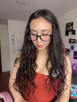 Aikoo o online show from April 8, 2026, 9:15 pm