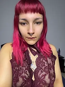 Snapshot of Amelie-RedHoney chatting on June 10, 2026, 7:46 pm Amelie-RedHoney online show from June 10, 2026, 7:46 pm